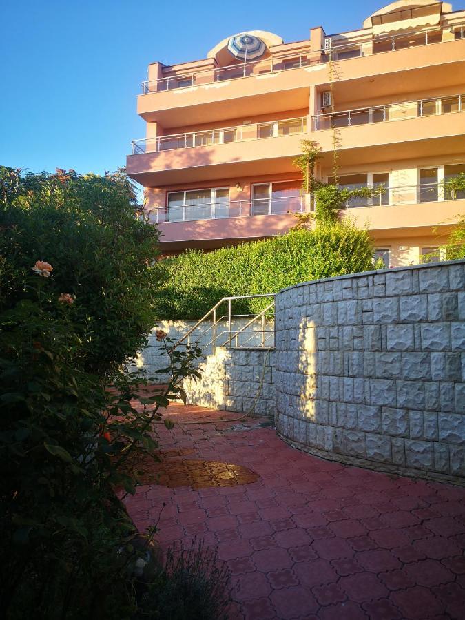 Seaview Apartment Complex Karia Kavarna Eksteriør billede