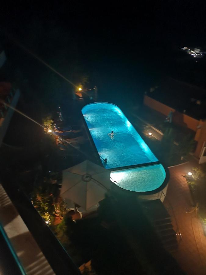 Seaview Apartment Complex Karia Kavarna Eksteriør billede