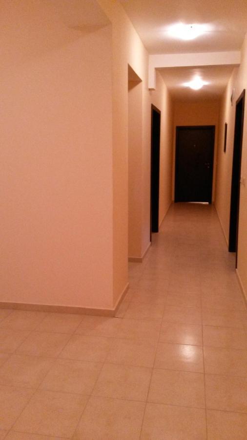 Seaview Apartment Complex Karia Kavarna Eksteriør billede