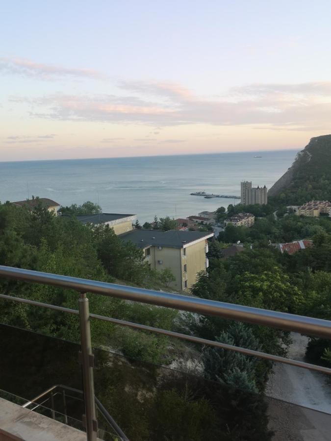 Seaview Apartment Complex Karia Kavarna Eksteriør billede